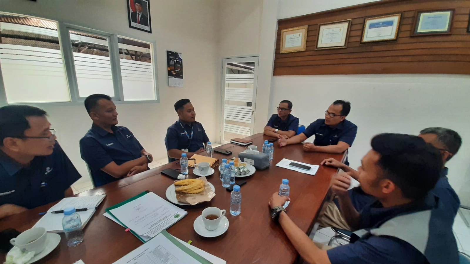 Foto DKM Nur Iman Pindad Turen  Lakukan Kunjungan Silaturahmi ke DKM Al-Fithrah dan LAZIS Pindad